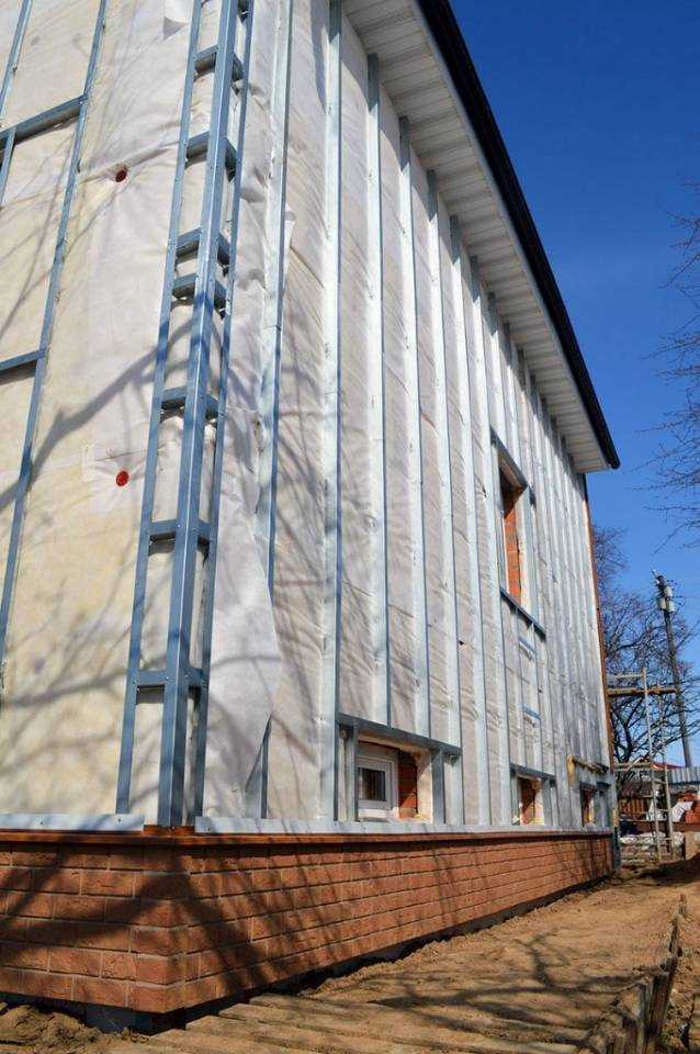 Установка панелей сайдинга по шагам