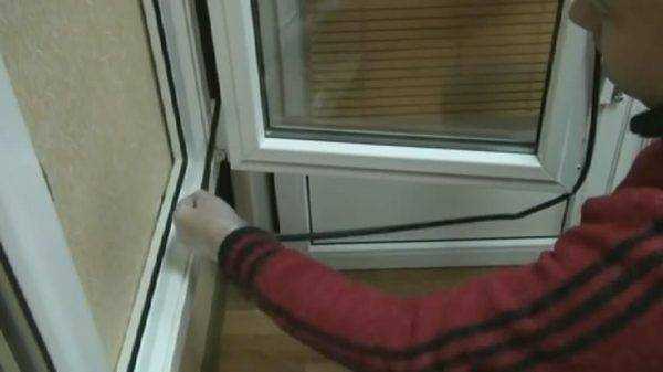 Проверка положения створки на наличие перекоса