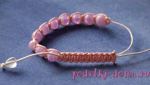 Выбор и использование основы: шнур, нить, резинка