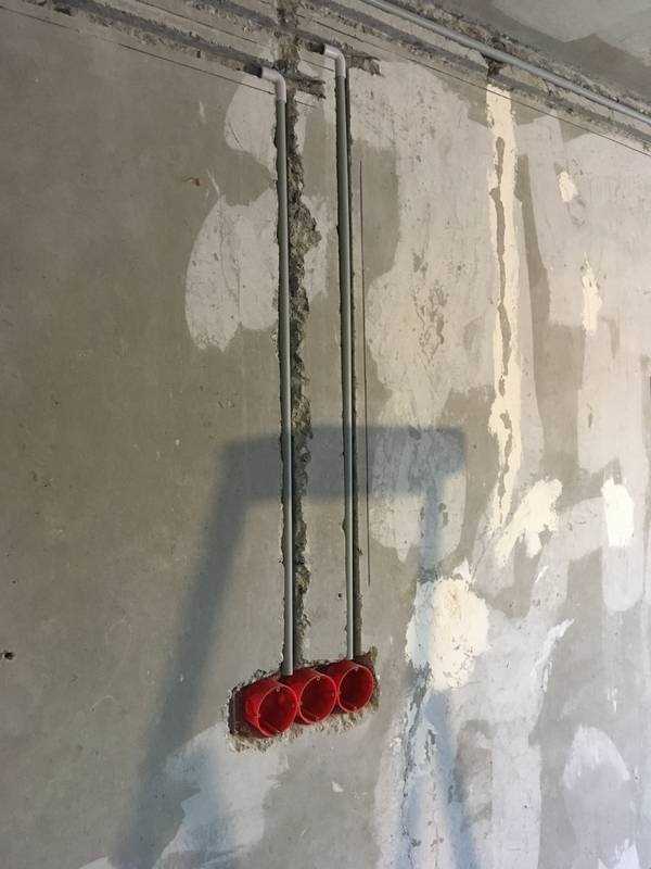 Очистка и подготовка штробы к укладке кабеля