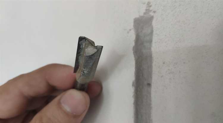 Как сделать штробу под проводку без штробореза