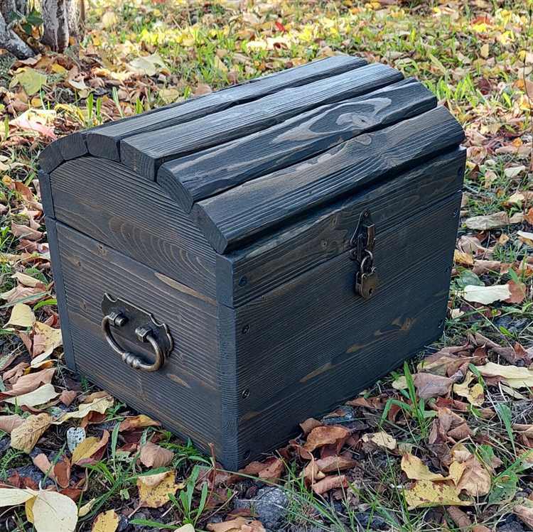 Обработка поверхности дерева: покраска и лакировка