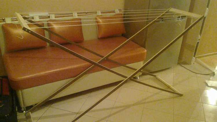 Сборка настенной сушилки с выдвижным механизмом