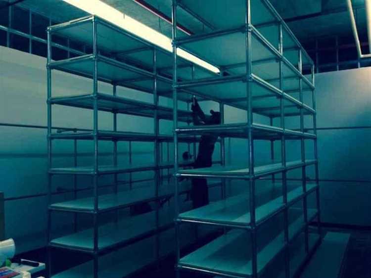 Как подготовить поврежденные края полки к склеиванию