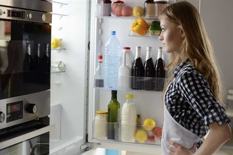 Как правильно нанести клей на пластиковую поверхность