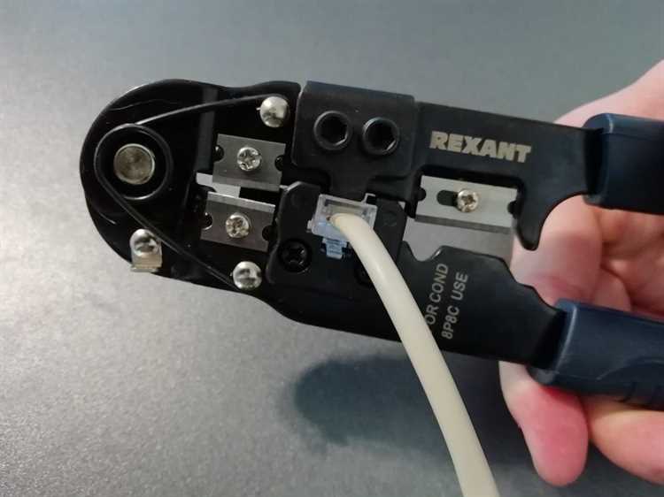 Пошаговая инструкция по снятию RJ-45 коннектора с витой пары