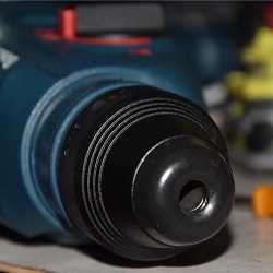 Как снять патрон с перфоратора