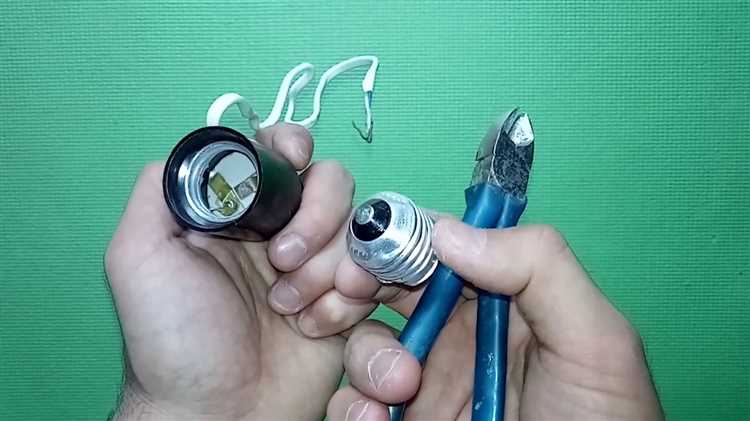 Инструменты, которые могут понадобиться для демонтажа цоколя