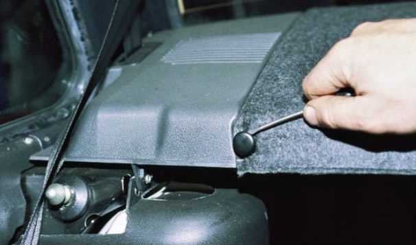 Проверка состояния креплений и возможная замена деталей