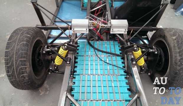 Монтаж электродвигателя на шасси автомобиля