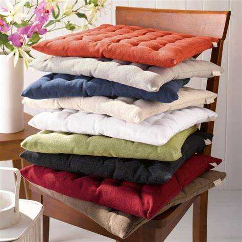 Как закрепить подушку на стуле, чтобы она не соскальзывала