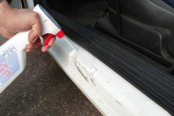 Проверка поверхности на наличие повреждений после очистки