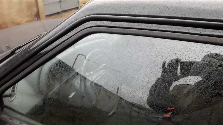 Как убрать двухсторонний скотч с пластика автомобиля