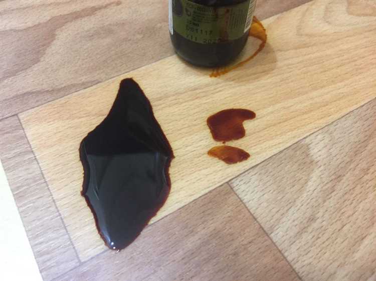 Как убрать горелое пятно с линолеума