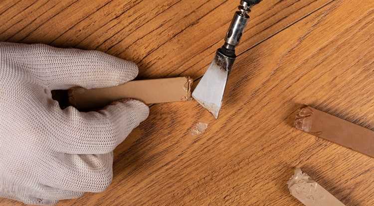 Чем удалить мелкие царапины с глянцевой керамической плитки