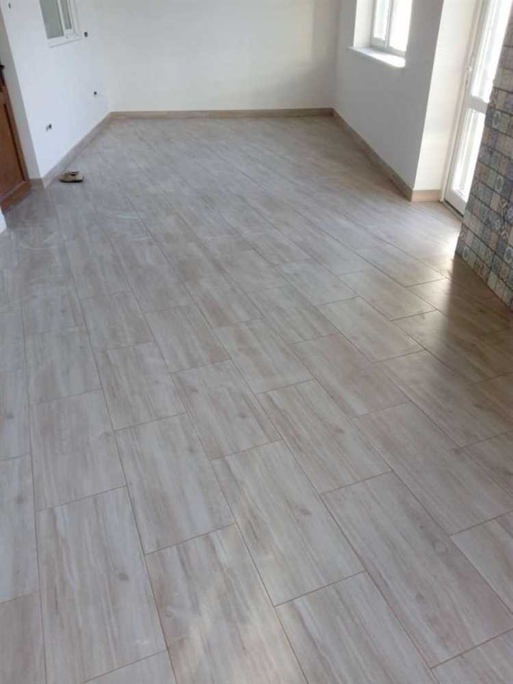 Как укладывать плитку сверху вниз