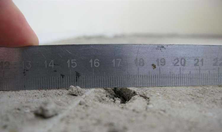 Монтаж гидроизоляции и теплоотражающего слоя