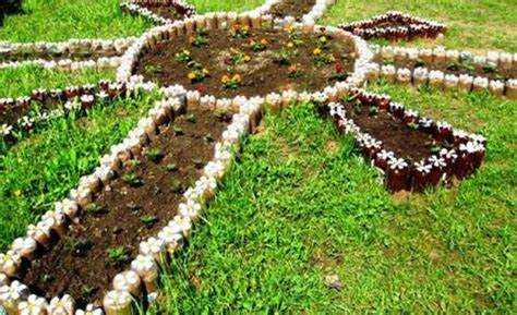 Как сделать оригинальные клумбы из подручных материалов