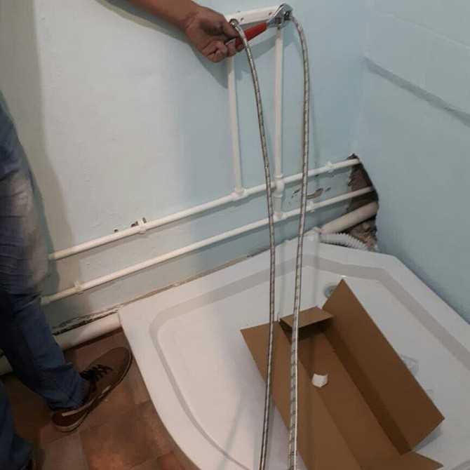 Выбор и установка дверей для душевого ограждения