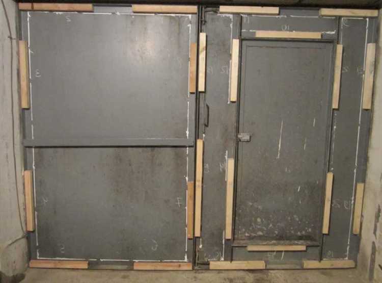 Утепление металлических ворот с учетом коррозионной защиты