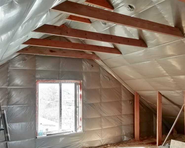 Дополнительное утепление изнутри при недостаточной толщине стропил