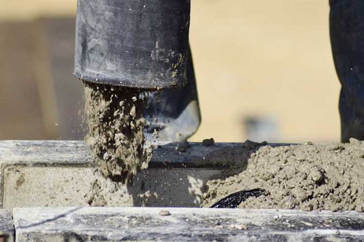 Чем укрывать бетон от пересыхания