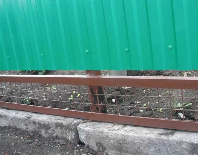 Методы крепления ленты к столбам и их прочность