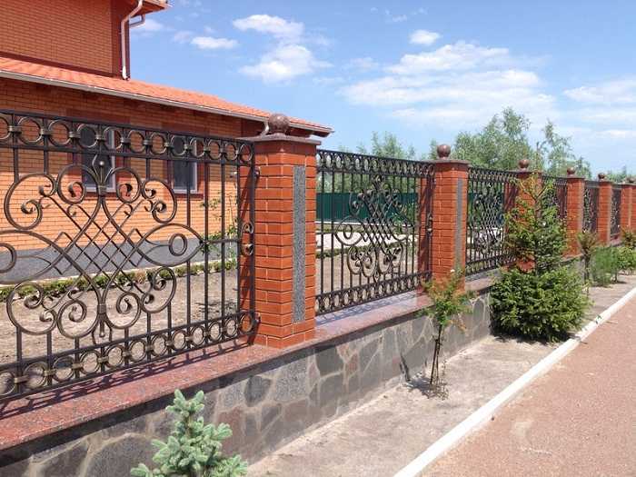 Сравнение деревянных заборов по породам древесины и сроку службы