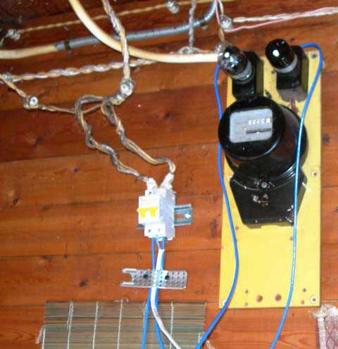 Почему в старом жилом фонде часто использовались провода с малым сечением