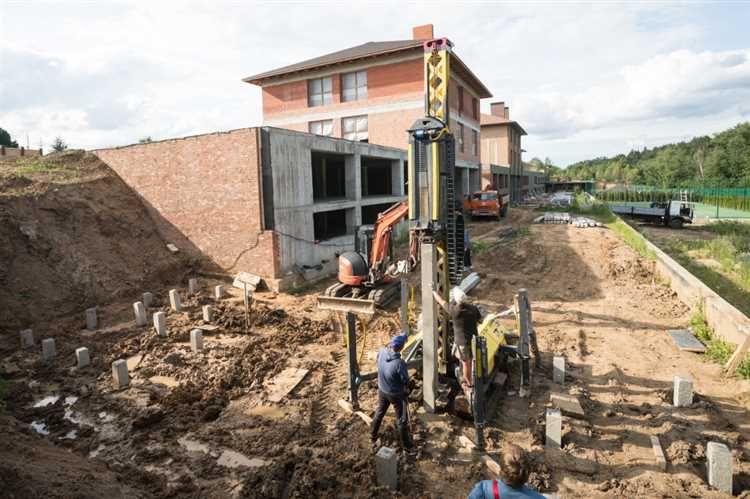 Особенности утепления фундамента на сыром участке