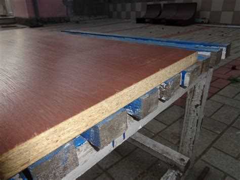 Преимущества и недостатки электропил для домашней работы с ДСП