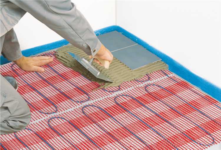 Через сколько времени после укладки можно включать тёплый пол без риска повреждений