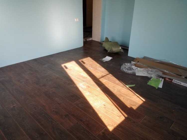 Как подобрать оттенок ламината под цвет дверей и плинтусов