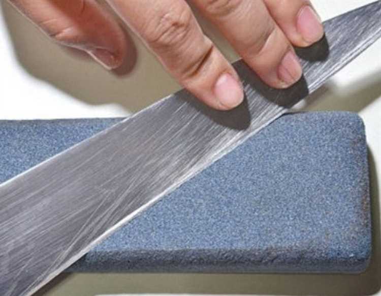 Каким должен быть угол заточки универсального кухонного ножа