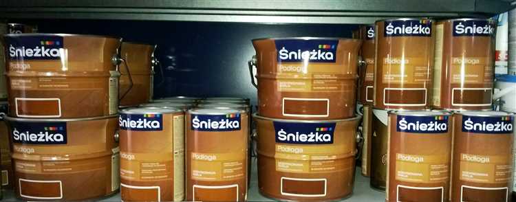 Применение краски на загрязнённую или влажную поверхность