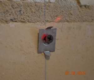 Что делать после схватывания штукатурки с установленными маяками