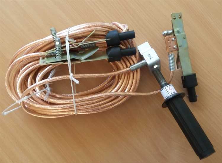 Точки присоединения заземляющих проводников в разных типах РУ