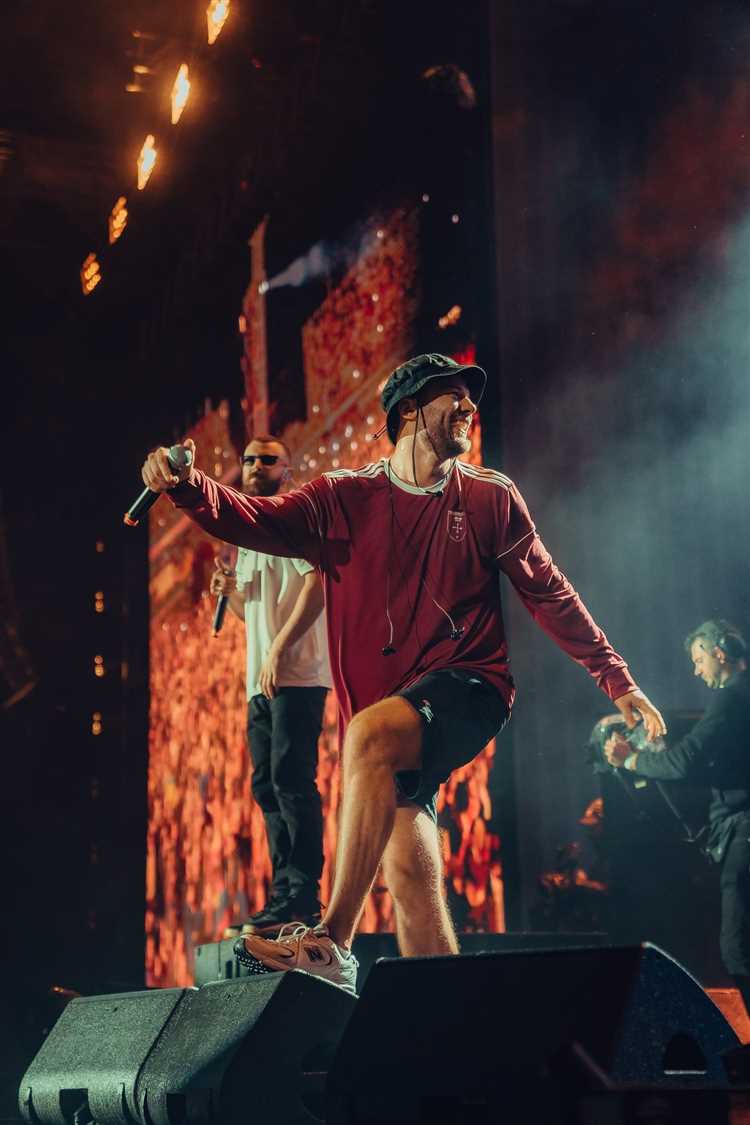 Какой дом или квартира у Макса Коржа