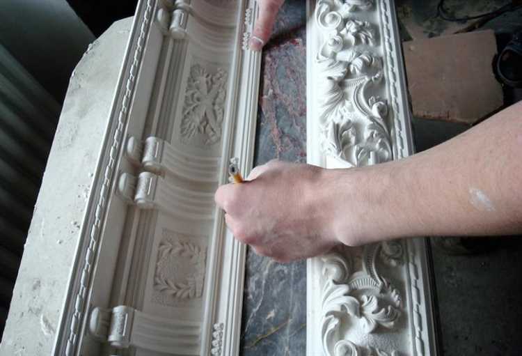 Какие виды клея подходят для гипсовой лепнины