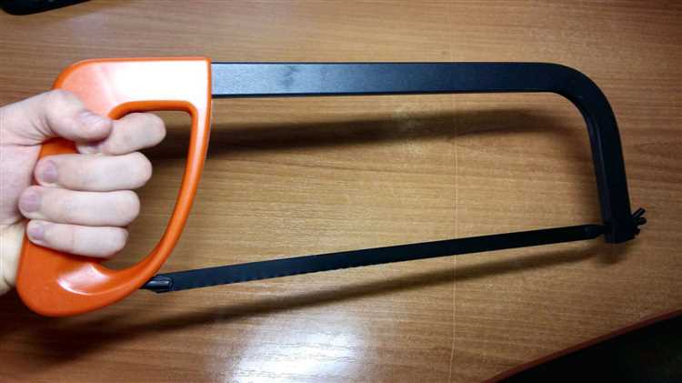 Как влияет направление зубьев на точность и чистоту реза