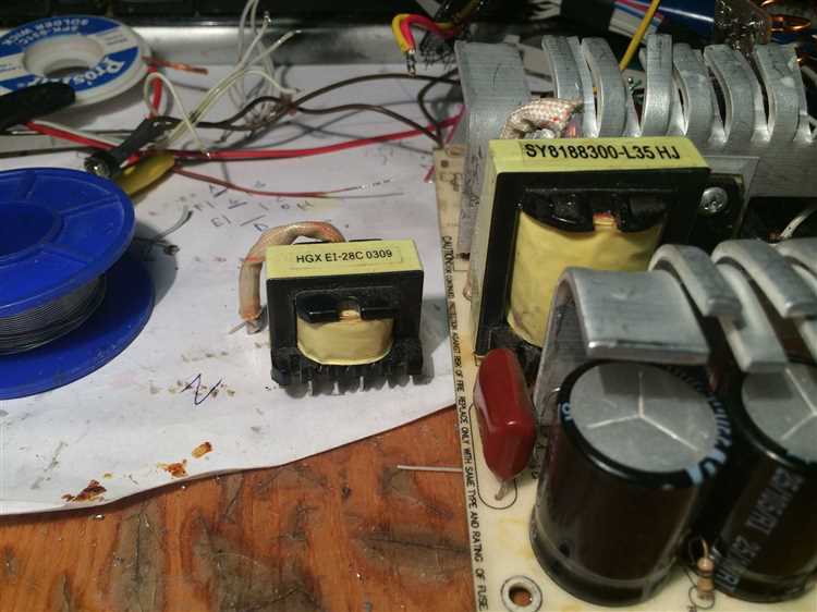 Почему магнитострикция сердечника приводит к гулу