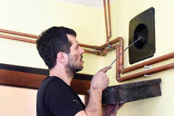 Засорение воздуховодов и обратная тяга: что перекрывает поток