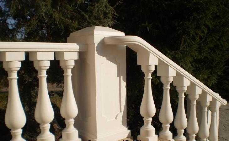 Чем красить балясины из бетона
