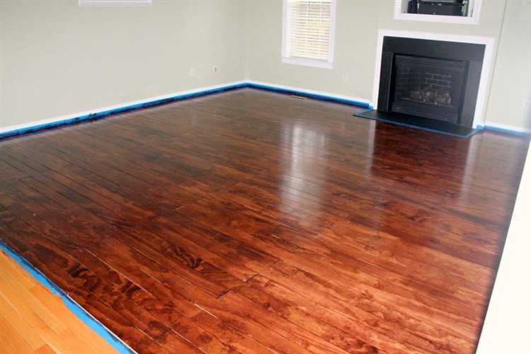 Особенности выбора краски для фанеры при наличии теплого пола