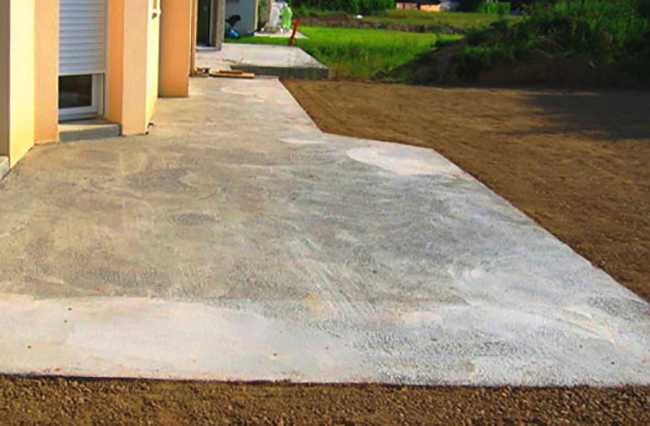 Регулярный уход и очистка для продления срока службы бетона