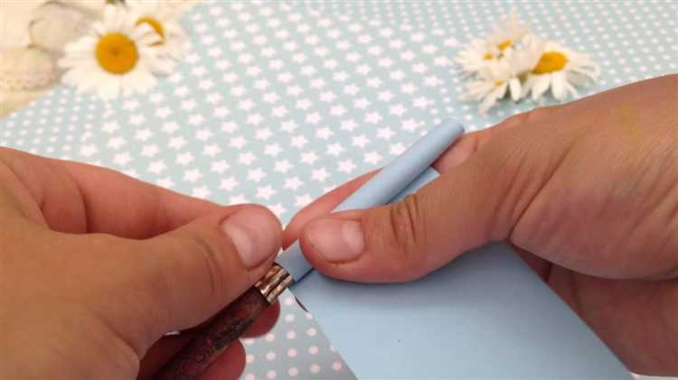 Как восстановить клячку с помощью резинового клея