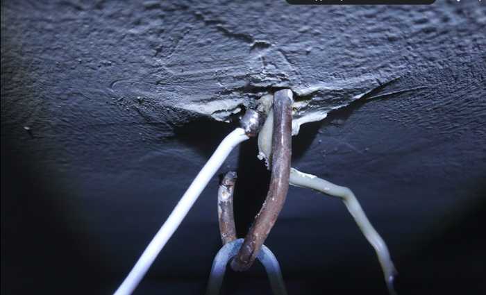 Когда необходимо вызывать электрика при обрыве провода