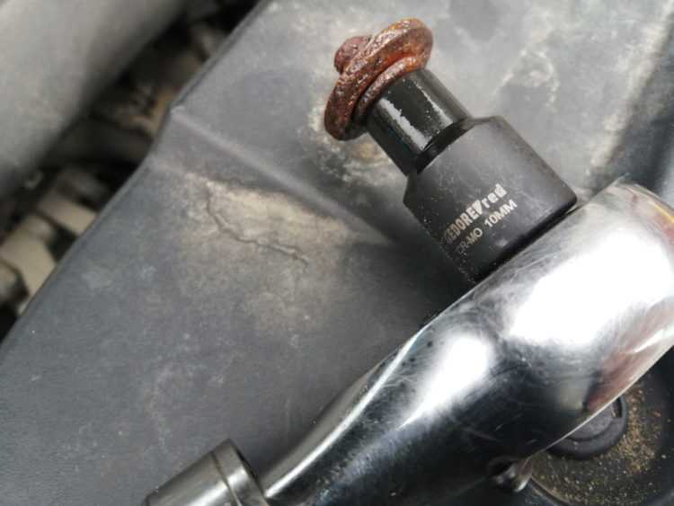 Профилактика повторной поломки экстрактора в шпильке