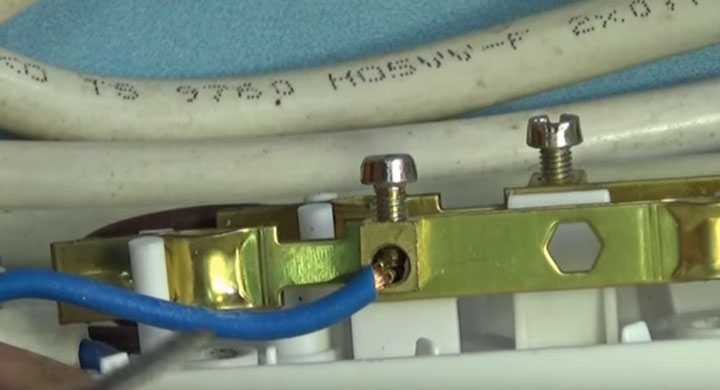 Определение степени попадания воды в удлинитель