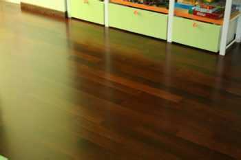 Когда имеет смысл полностью демонтировать старый паркет